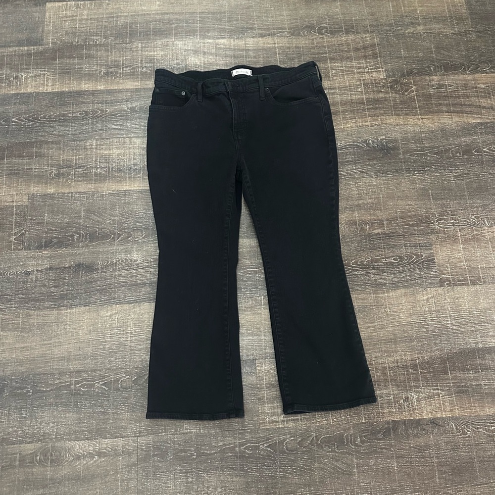 Madewell Mid Rise Kick Out Black Jeans Size 32 P